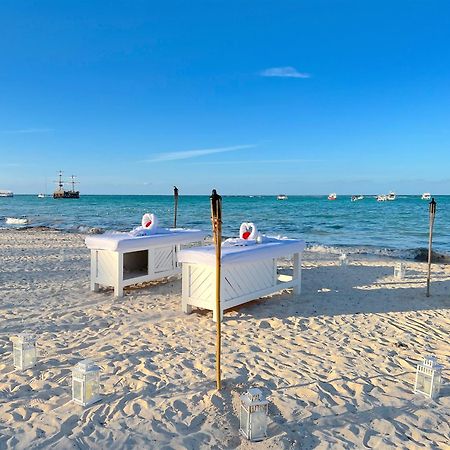 Deluxe Villas Los Corales Beach & Spa - Best Price For Vacation Rental Punta Cana Exterior photo