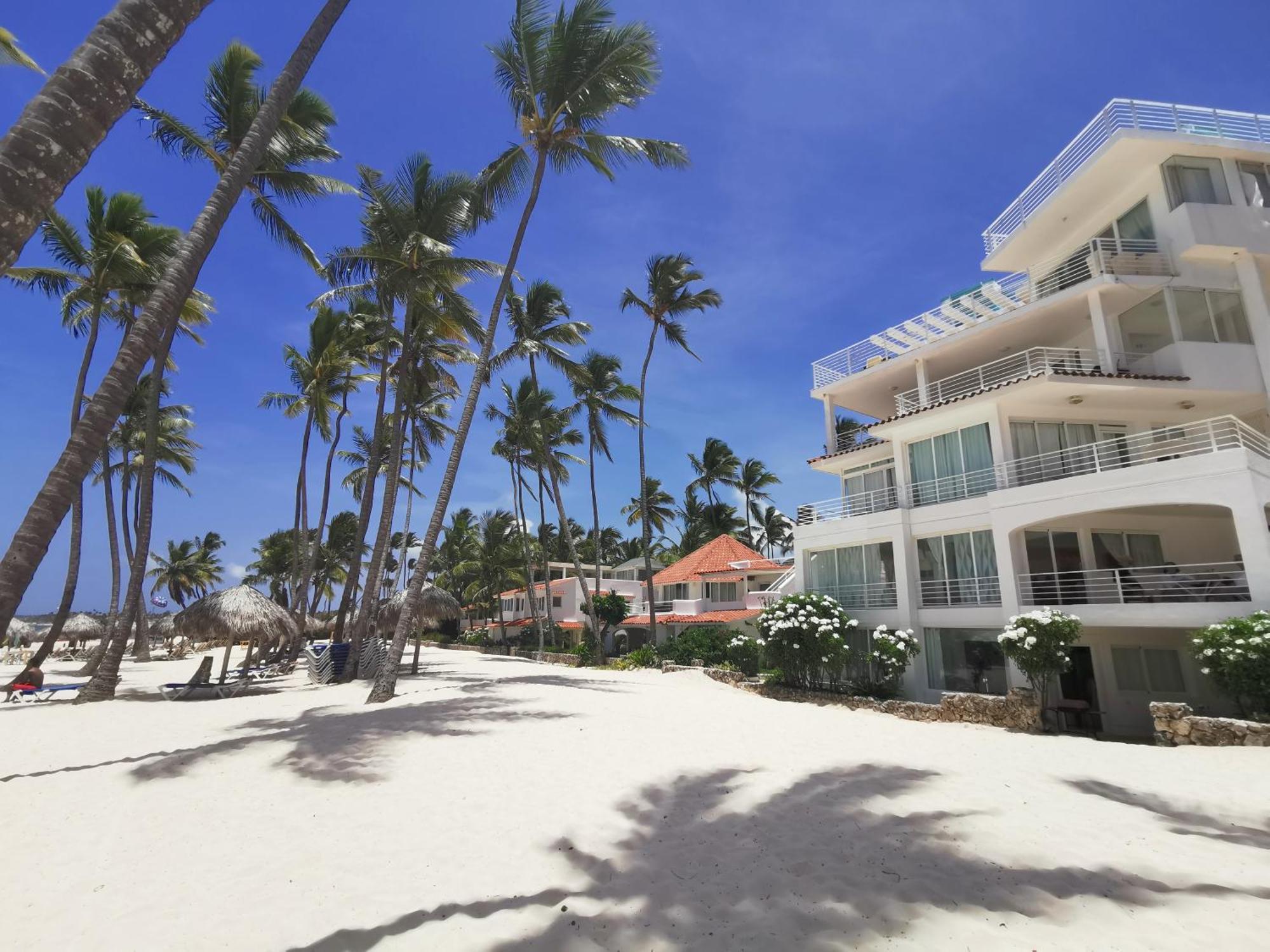 Deluxe Villas Los Corales Beach & Spa - Best Price For Vacation Rental Punta Cana Exterior photo