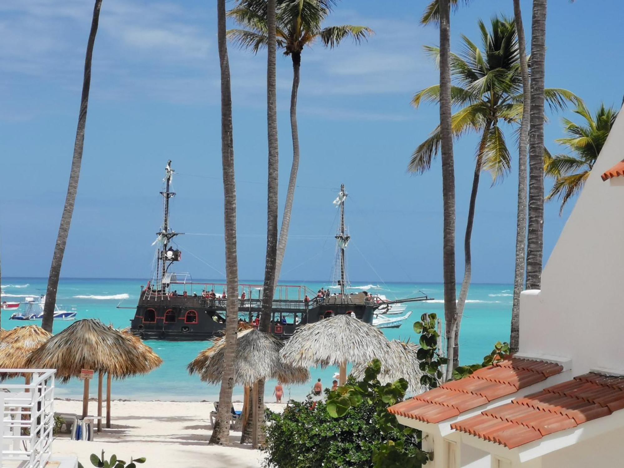 Deluxe Villas Los Corales Beach & Spa - Best Price For Vacation Rental Punta Cana Exterior photo