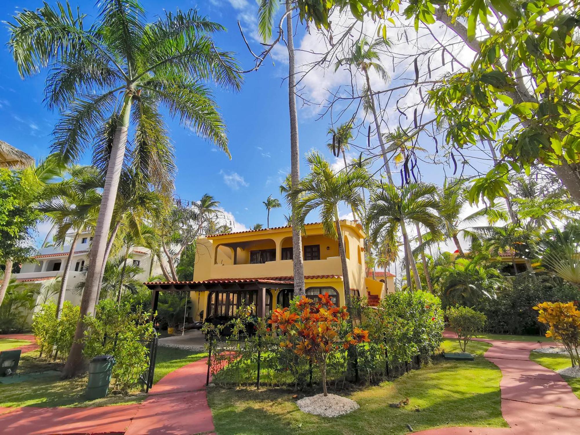 Deluxe Villas Los Corales Beach & Spa - Best Price For Vacation Rental Punta Cana Exterior photo